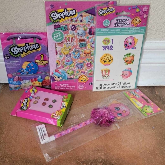 SHOPKINS LIPPY LIPS COSTUME AND SHOPKINS BUNDLE - Picture 5 of 16